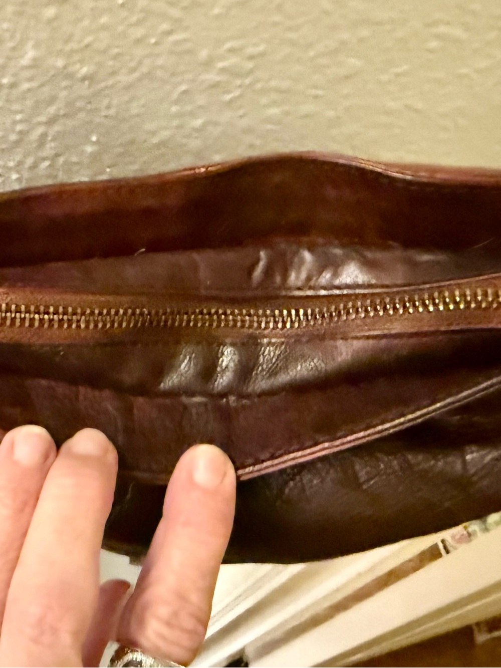 Vintage Leather Crossbody Bag in Deep Burgundy - Picture 2 of 7